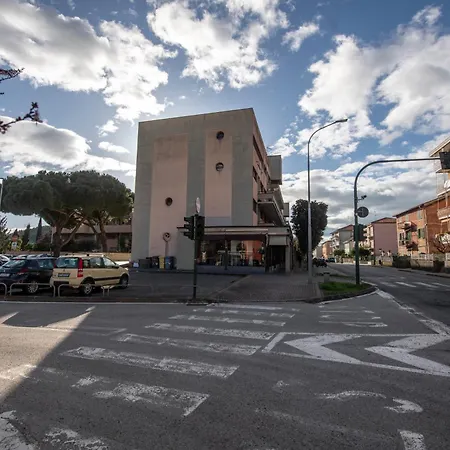 251 - Casa Lorena, 5 Minuti Di Auto Dal Centro E Dal Mare E Spiaggie Di Sestri - Parcheggio Gratis Incluso *