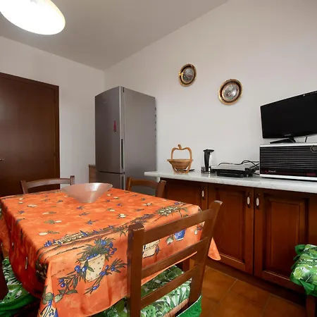 Apartamento 251 - Casa Lorena, 5 Minuti Di Auto Dal Centro E Dal Mare E Spiaggie Di Sestri - Parcheggio Gratis Incluso
