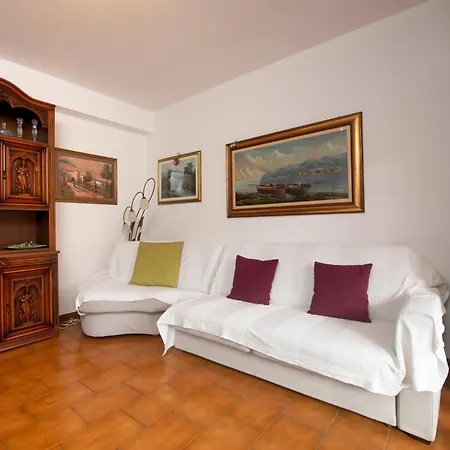 251 - Casa Lorena, 5 Minuti Di Auto Dal Centro E Dal Mare E Spiaggie Di Sestri - Parcheggio Gratis Incluso Apartman *