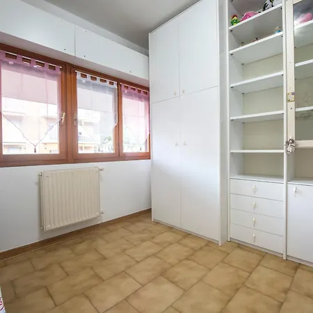 251 - Casa Lorena, 5 Minuti Di Auto Dal Centro E Dal Mare E Spiaggie Di Sestri - Parcheggio Gratis Incluso