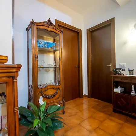 251 - Casa Lorena, 5 Minuti Di Auto Dal Centro E Dal Mare E Spiaggie Di Sestri - Parcheggio Gratis Incluso * Sestri Levante