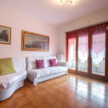 251 - Casa Lorena, 5 Minuti Di Auto Dal Centro E Dal Mare E Spiaggie Di Sestri - Parcheggio Gratis Incluso * Sestri Levante